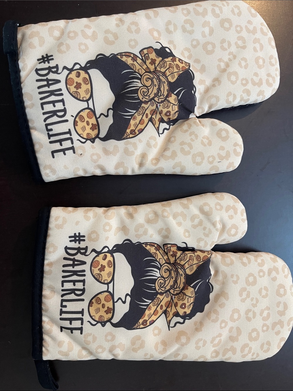 #BAKERLIFE Beige Leopard Oven Mitts - Pair-